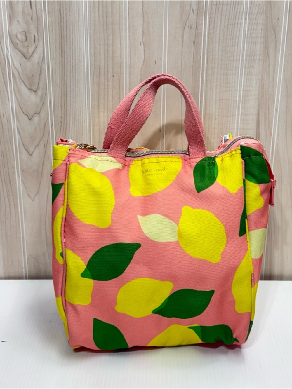 5 for $20 🌻 kate spade Pink Lemon-Print Canvas Tote with Green Leaves lunch bag - Picture 2 of 6
